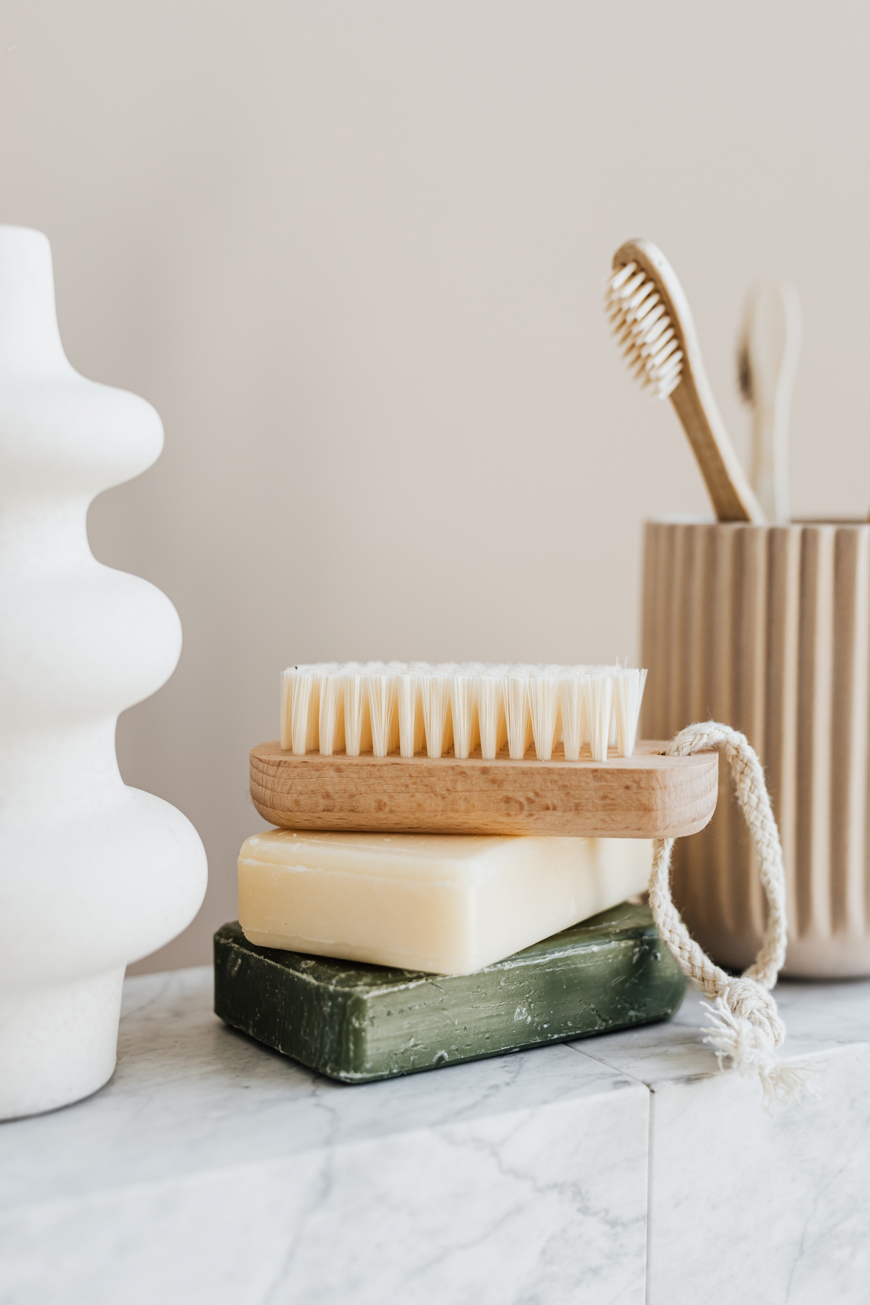 Dry body brushing – why should you do it and what to consider when buying a brush?