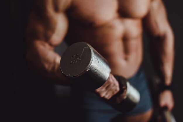 Exploring the Benefits and Uses of SARMs in Modern Fitness Routines